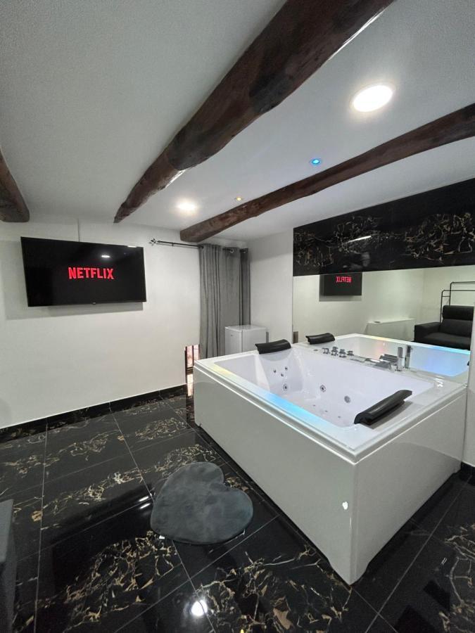 Giovanni Luxury Suites Neapol Zewnętrze zdjęcie