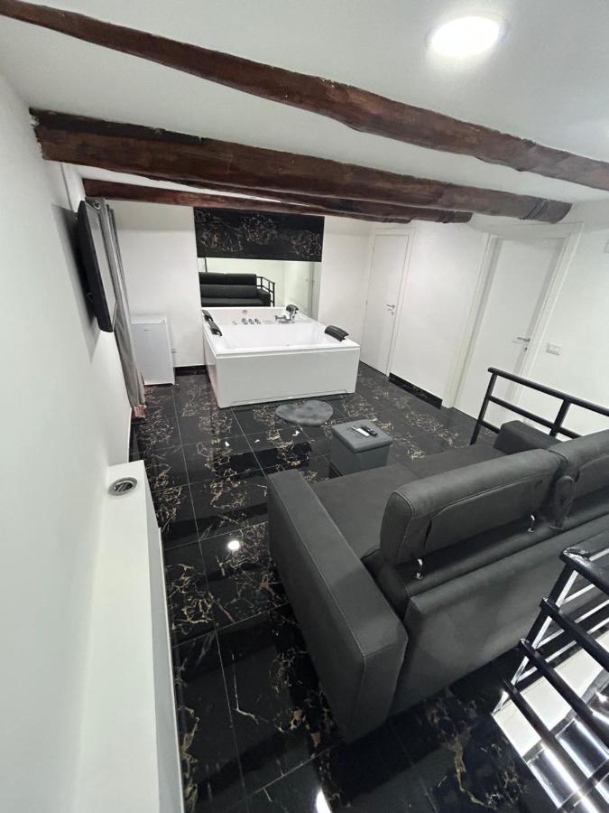 Giovanni Luxury Suites Neapol Zewnętrze zdjęcie