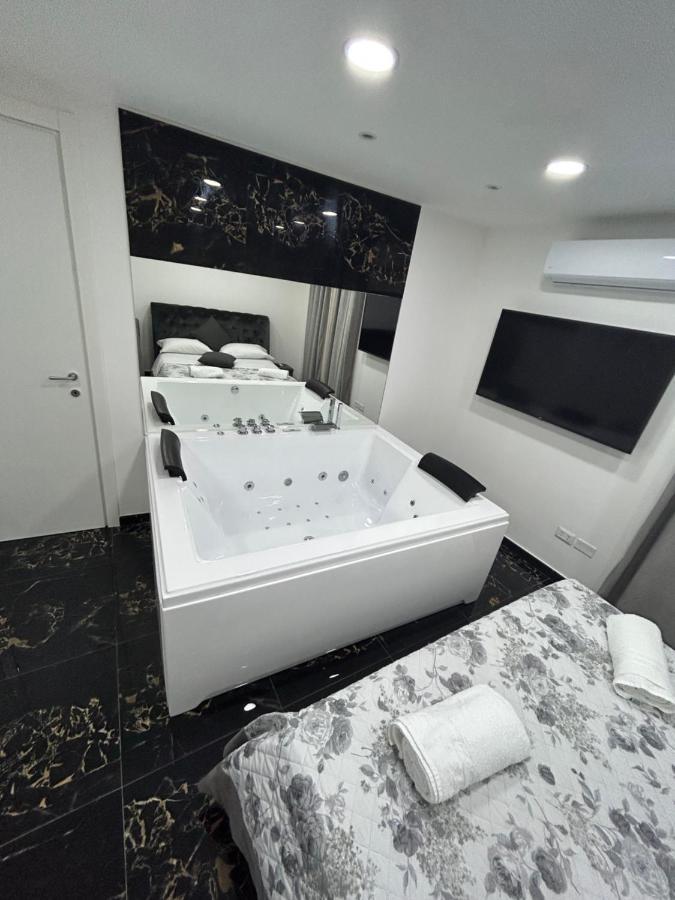 Giovanni Luxury Suites Neapol Zewnętrze zdjęcie