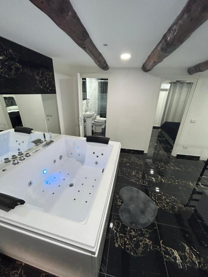 Giovanni Luxury Suites Neapol Zewnętrze zdjęcie