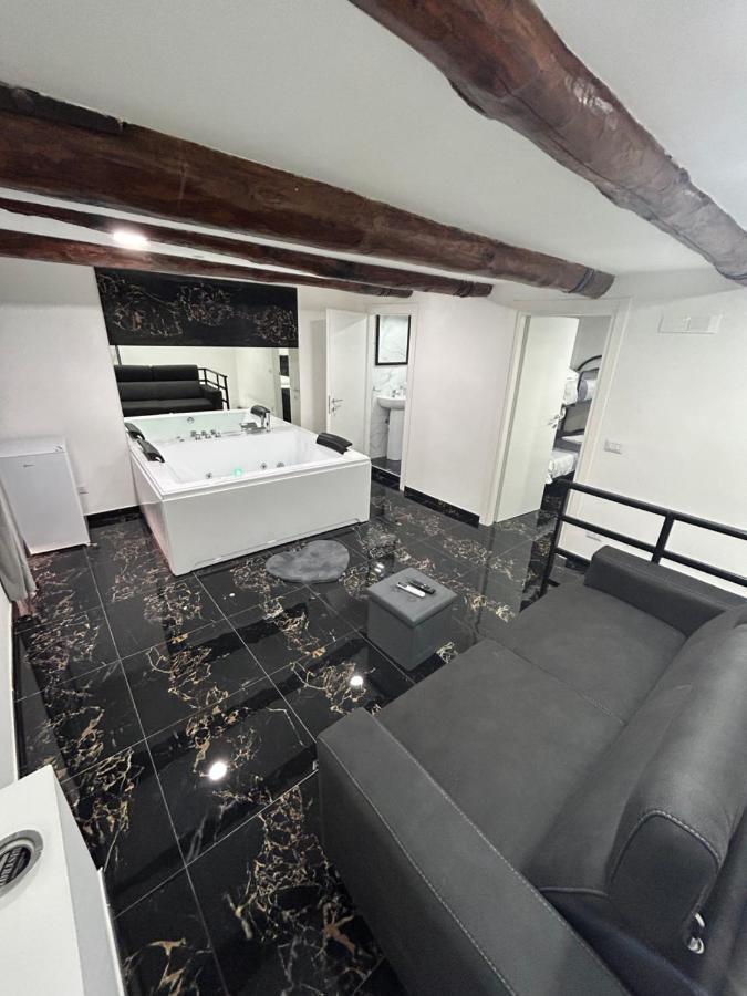 Giovanni Luxury Suites Neapol Zewnętrze zdjęcie