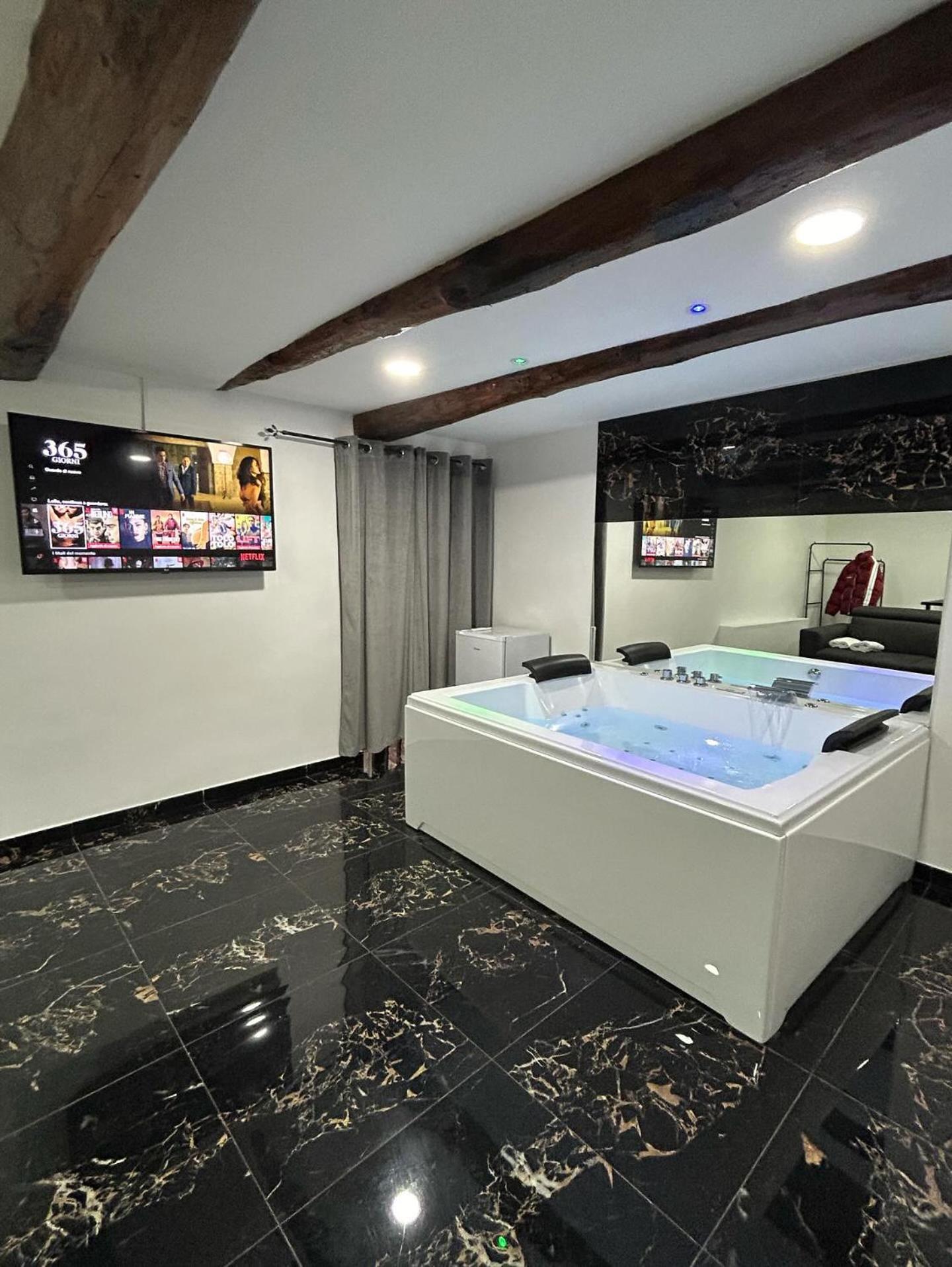 Giovanni Luxury Suites Neapol Zewnętrze zdjęcie