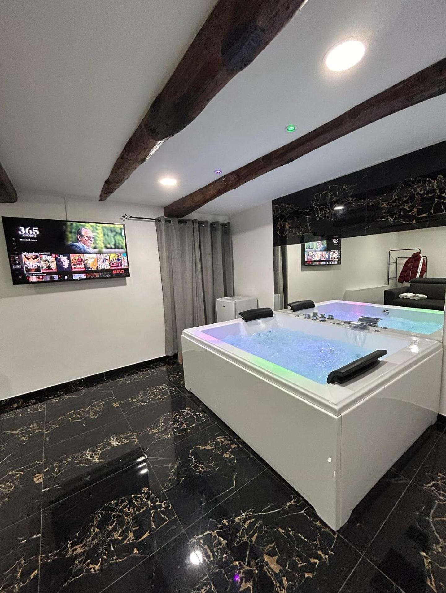 Giovanni Luxury Suites Neapol Zewnętrze zdjęcie